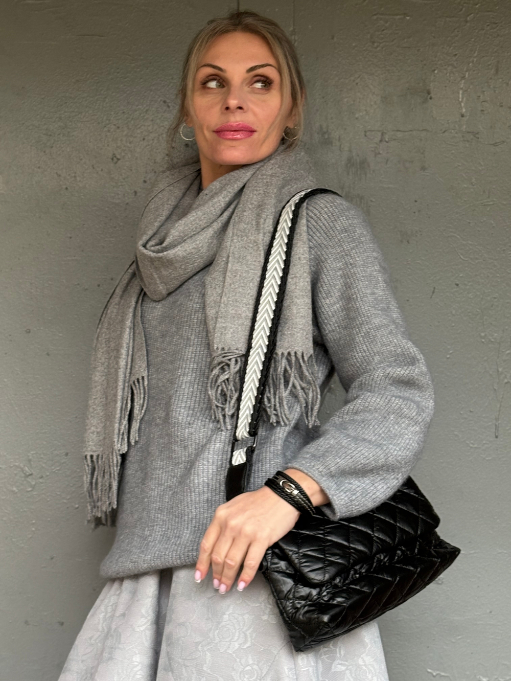 Сумочка маленькая черная   / + 3 разных ремешка