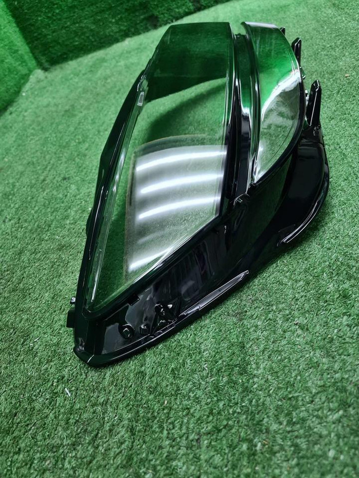 Стекло фары правое VW Tiguan 2 (2016-2020)