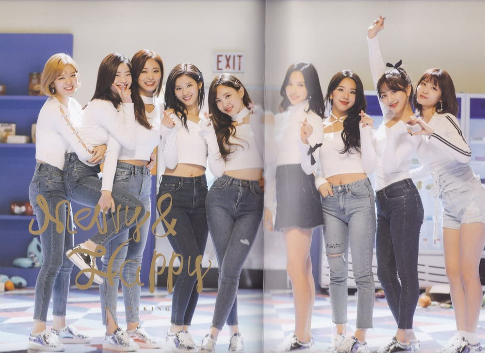 товары Twice - Merry & Happy Monograph