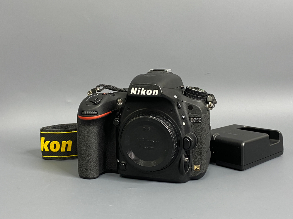 Nikon D750 2100 кадров