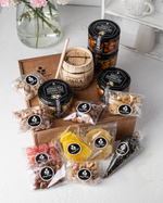 Подарочный набор с медом, орехами, сухофруктами в деревянном ящике