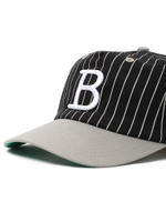 Кепка League Baseball