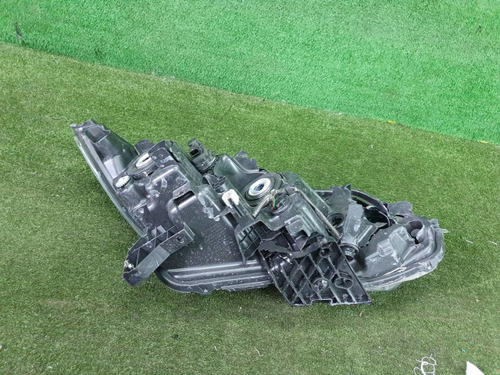 Битая Фара левая Nissan Qashqai 2 j11 (17-23) галоген