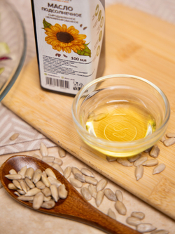 Масло подсолнечное, сыродавленное нерафинированное