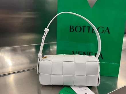 Bottega Veneta Small Brick Cassette 23 cm