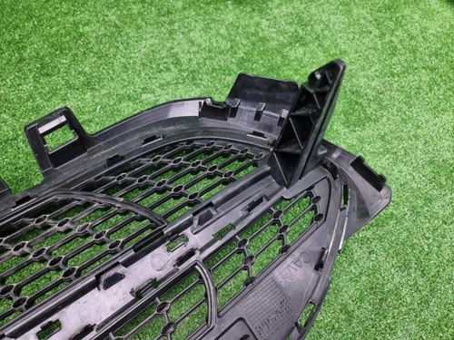 Решетка радиатора Mercedes A W177 (2018-2022)