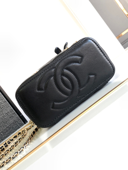 Chanel Vanity with Chain 17 cm