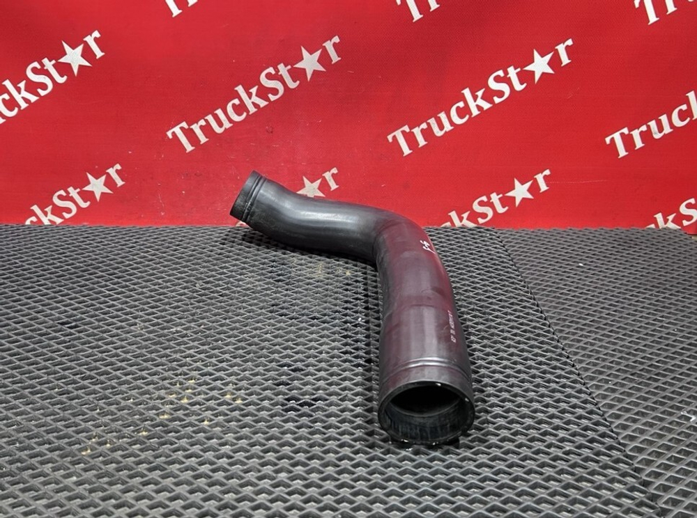 Патрубок радиатора