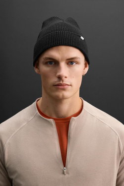 ZARA ТРИКОТАЖНАЯ ШАПКА С ФАКТУРНЫМ УЗОРОМ, ЧЕРНЫЙ