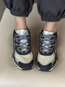 Кроссовки из натуральной замши