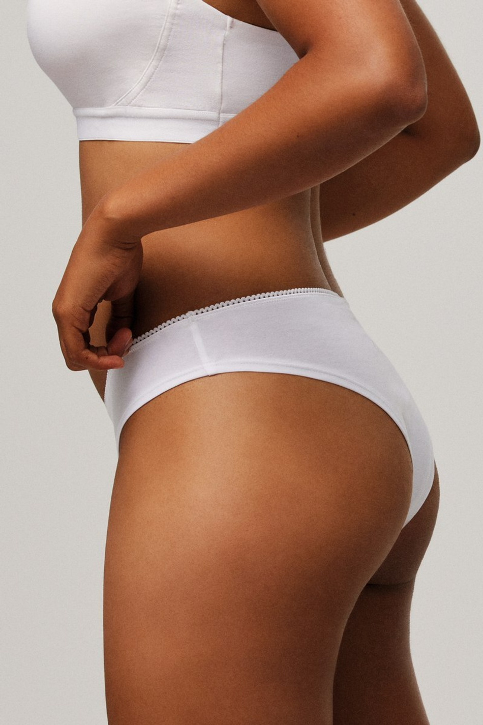 10072 Трусы бразильяно