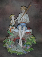 Статуэтка. Фарфор. Рыбаки. Capodimonte. Италия