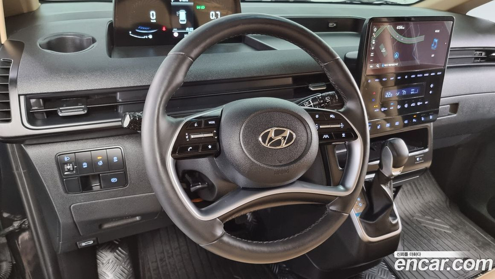 Hyundai Staria Cargo 3-х местный (06.2023)