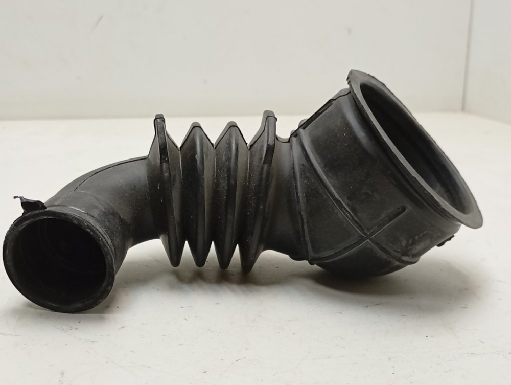 WISL82 кт57 Сливной патрубок для стиральной машины Indesit 174001678 б/у