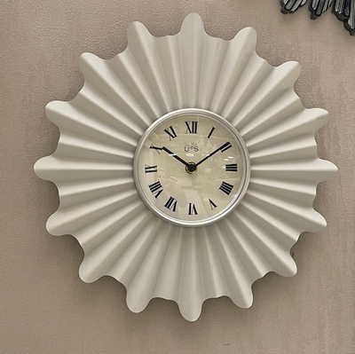 Часы настенные из металла