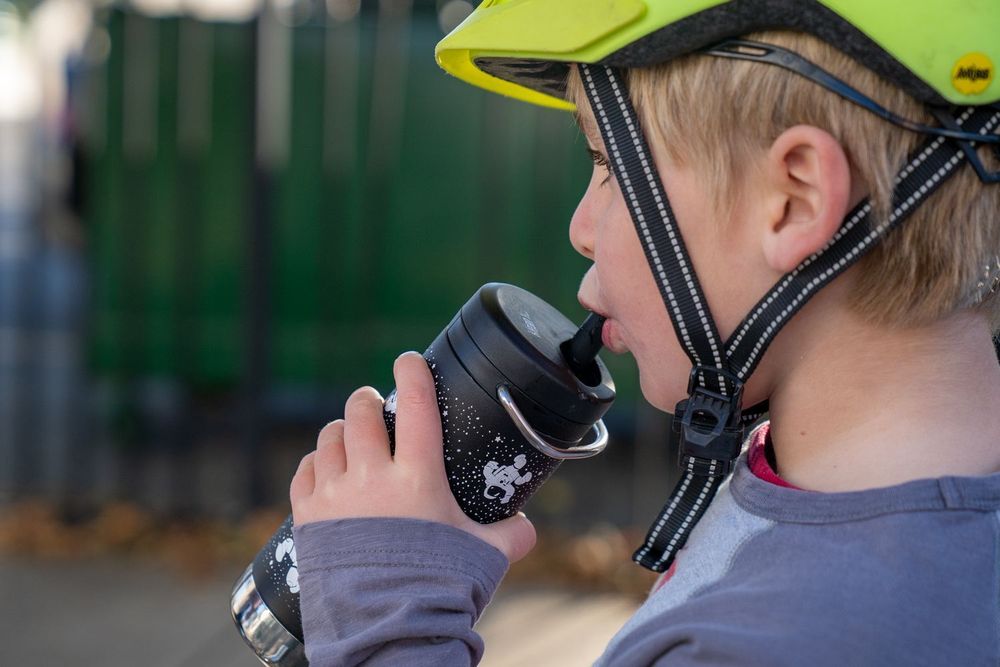 Термокружка Klean Kanteen TKWide Twist Cap 12oz (355 мл) Navy Hearts