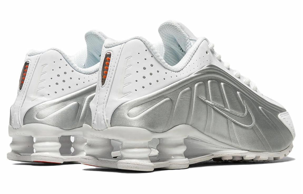 Кроссовки Nike Shox R4 "White And Metallic Silver" (Женская размерная сетка)