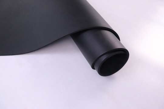 3,4-3,6 Кожа Гермес черный 86 дм² (КЛ)