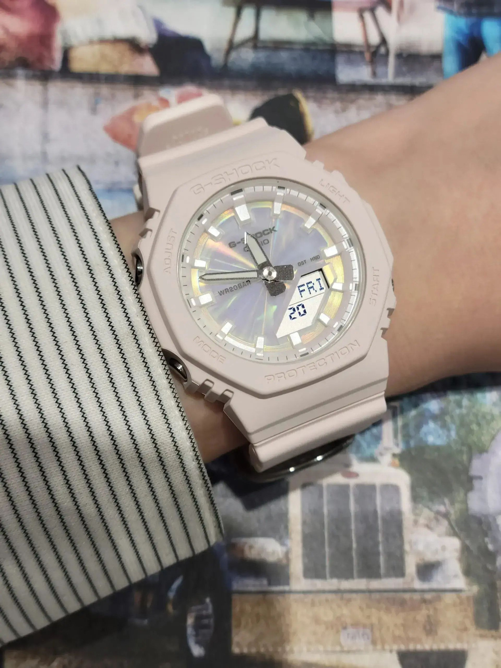 Женские наручные часы Casio GMA-P2100PC-4A