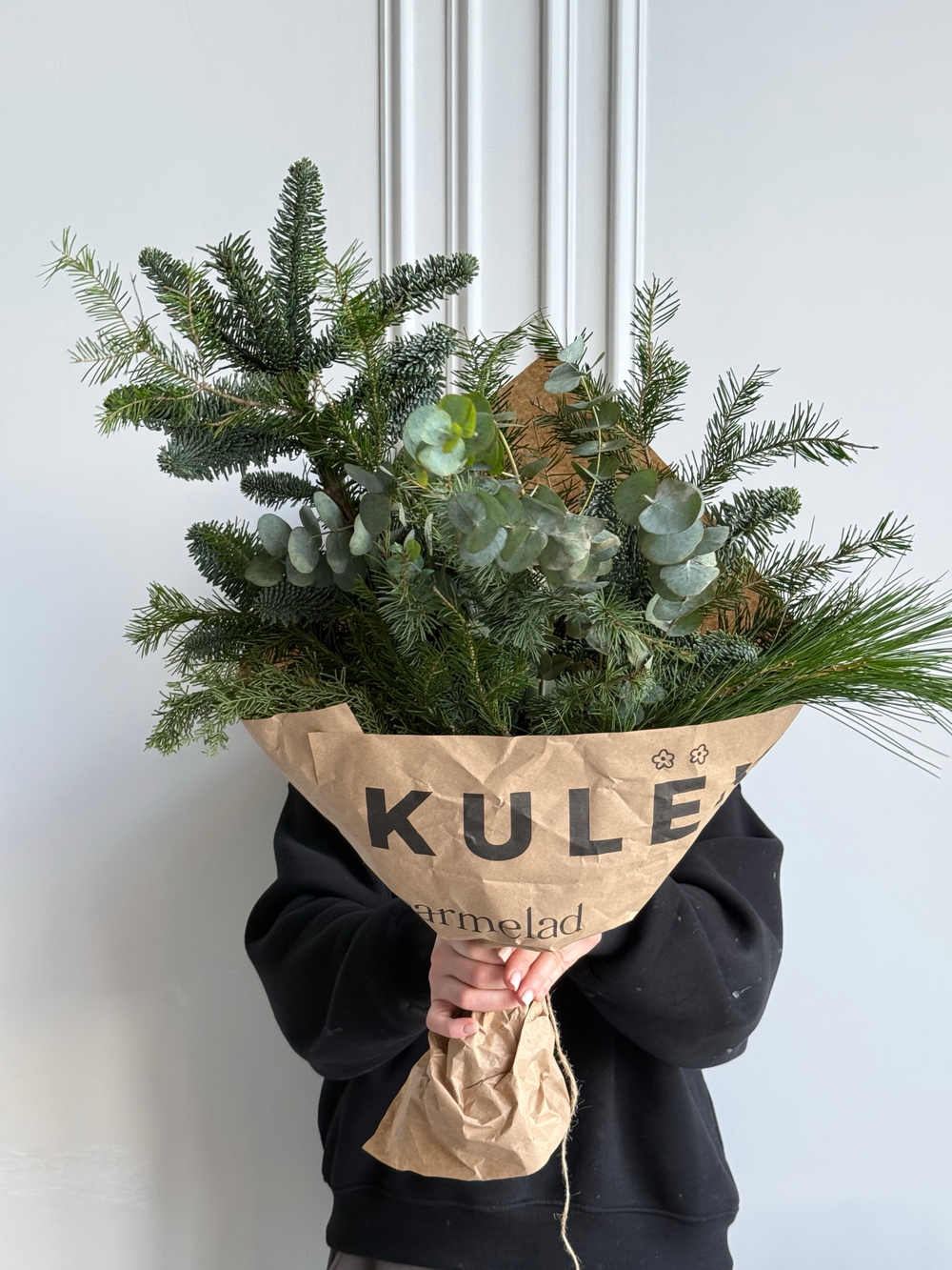 Хвоя - охапка для вазы из нобилиса, эвкалипта, кедра, кипариса и пихты