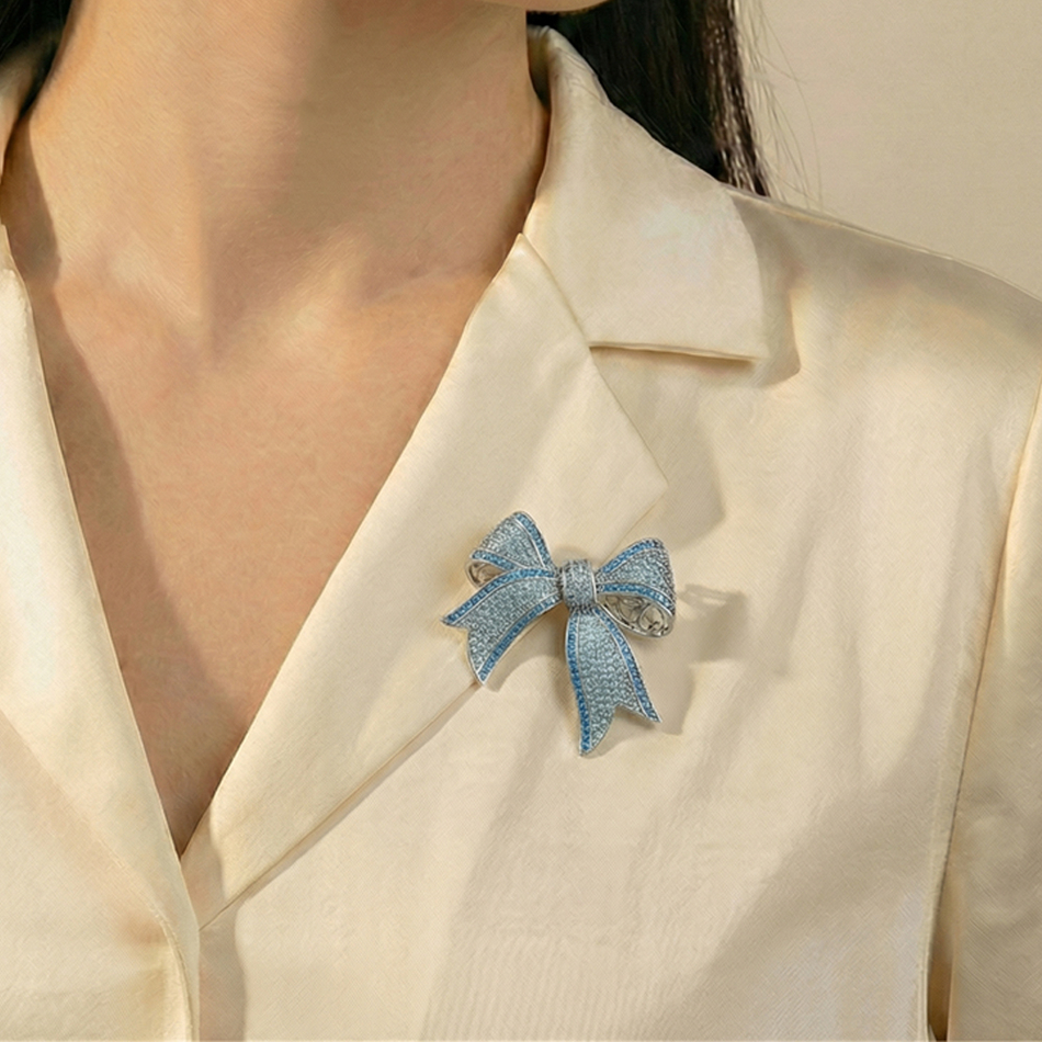 Брошь Fiore Luna Бантик Zircon XR00397B1 BL/S