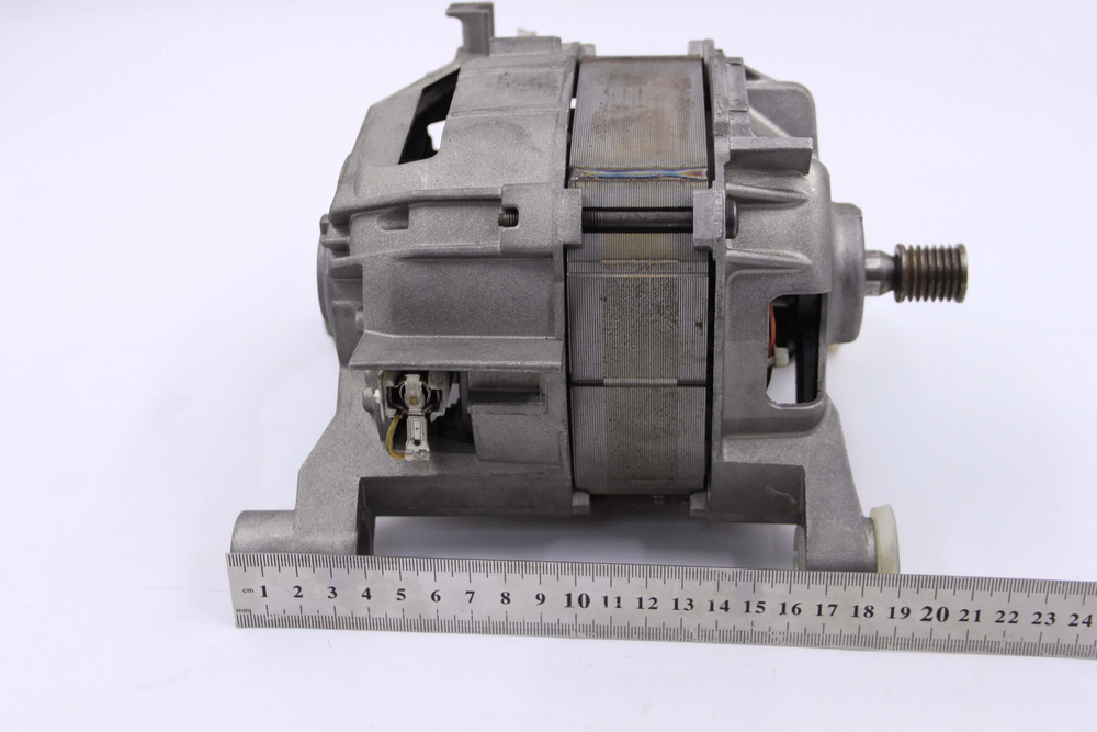 Двигатель(мотор) стиральной машины Bosch Siemens, 9000040213,00145546,9000040214,142369 (6 контактов)