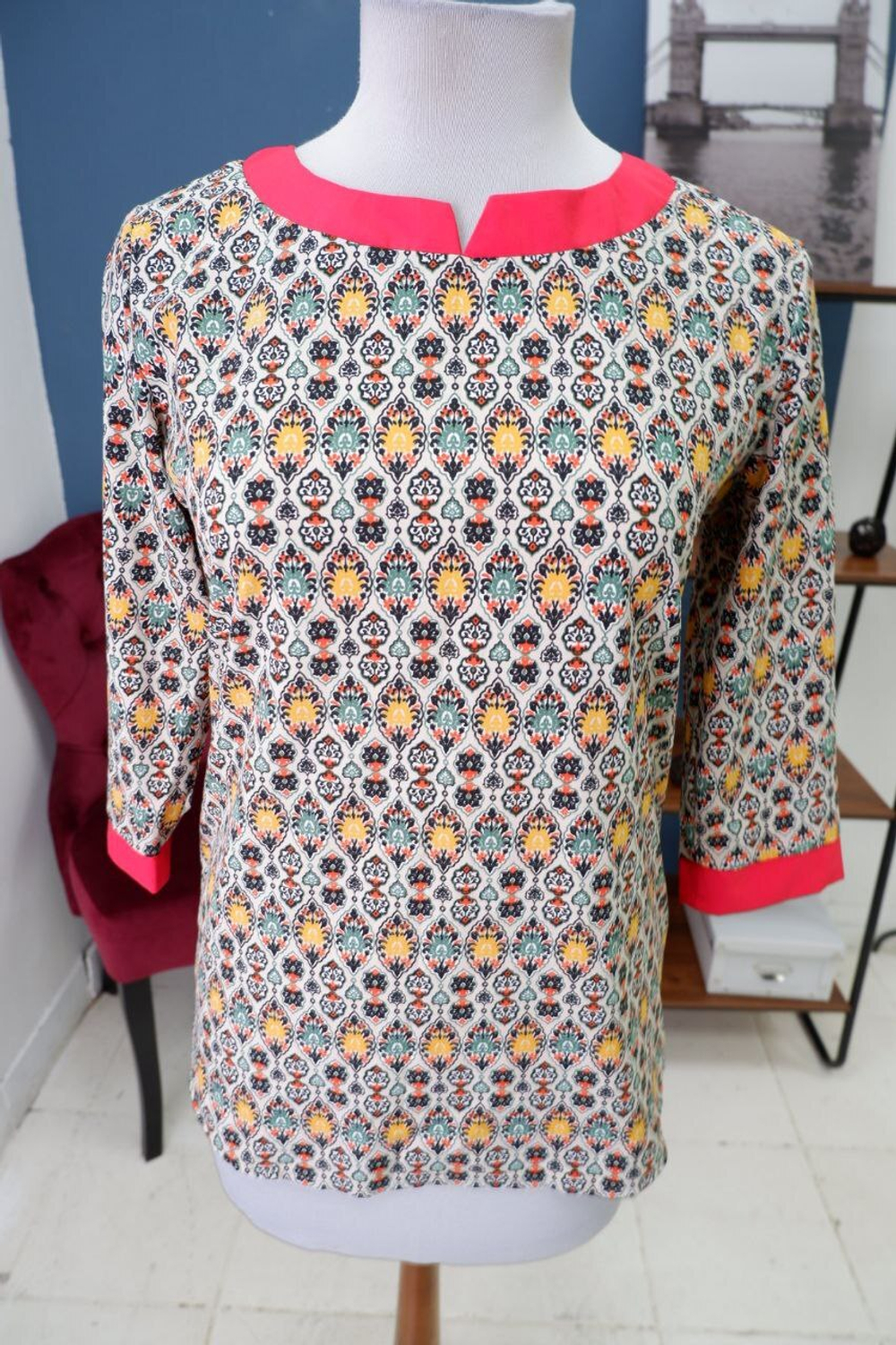 Блузка DH красивая 46 размер