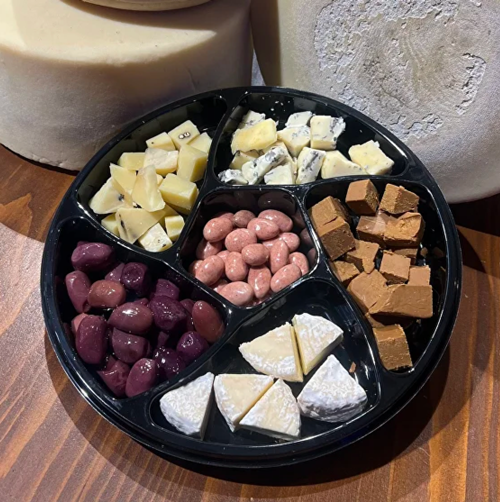 Сырная тарелка "Любимая"