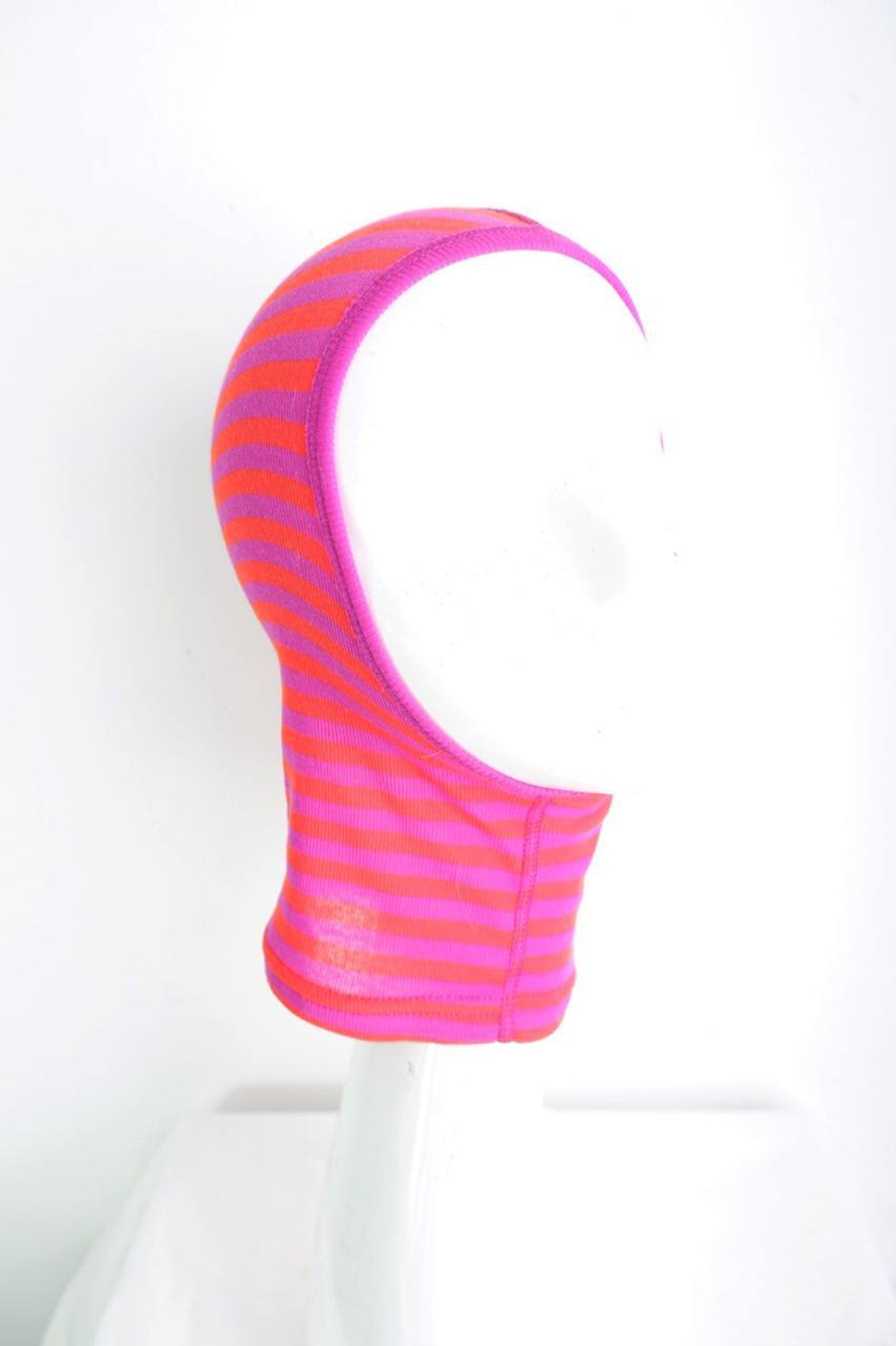 Шапка шлем в полоску