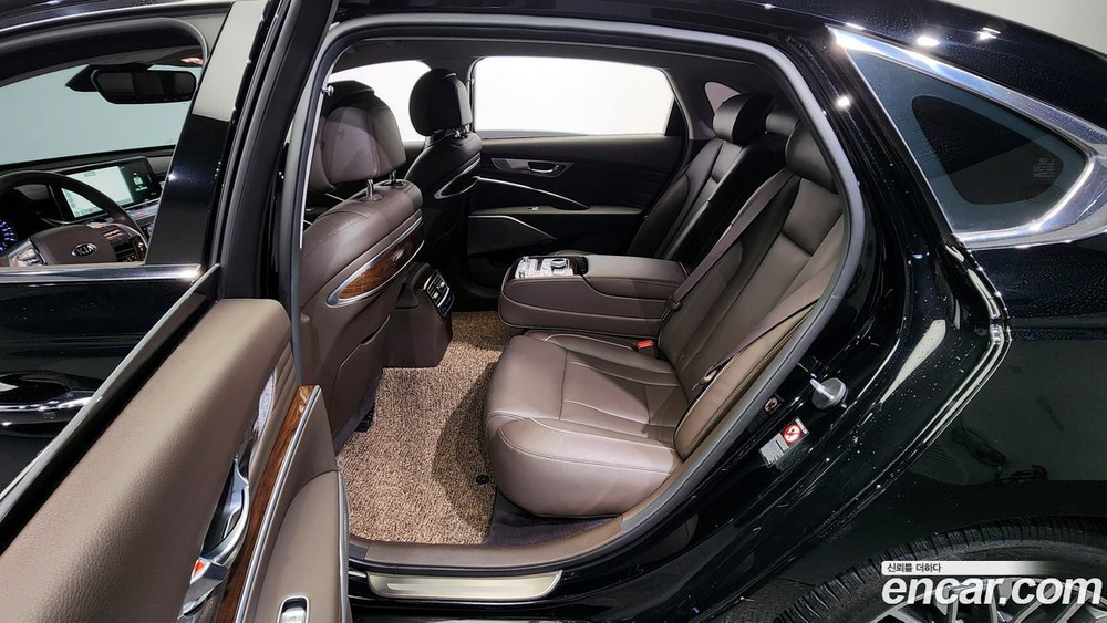 Kia The K9 (Quoris/K900) 3.8 GDI AWD (02.2020)