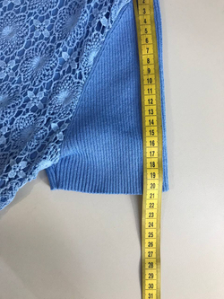 Джемпер с кружевной вставкой, визуально на 46 размер