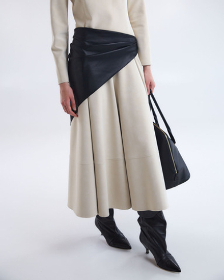 Косынка из искусственной кожи большая черный