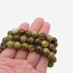Гроссуляр (зеленый гранат) натуральный, шар 9,9мм