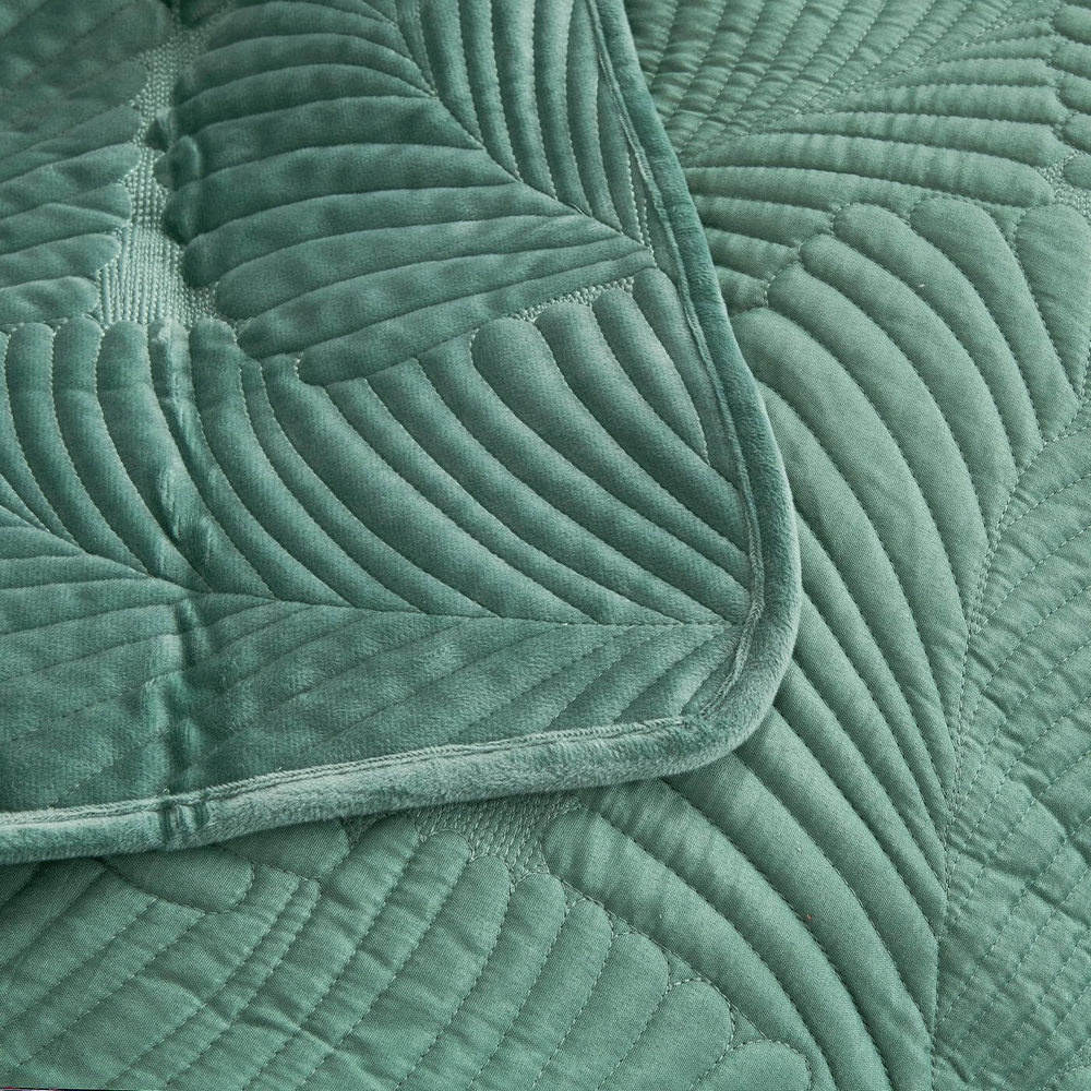 Покрывало 240х260 и 2 наволочки 50х70 Sofi De MarkO Ноэль изумруд