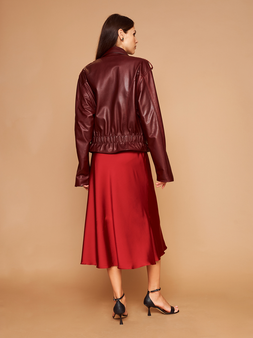 Косуха in vino veritas бордо кожа