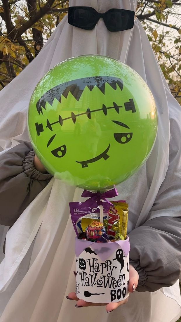 Подарочный бокс со сладостями на Хеллоуин №2