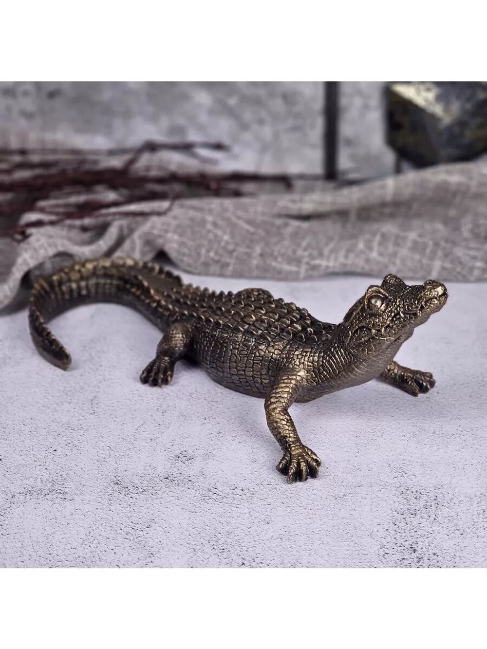 Статуэтка «Крокодил» Цвет: золото