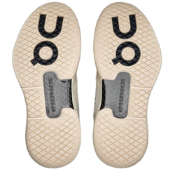 Женские Кроссовки теннисные On The Roger Pro - песочный/слоновая кость