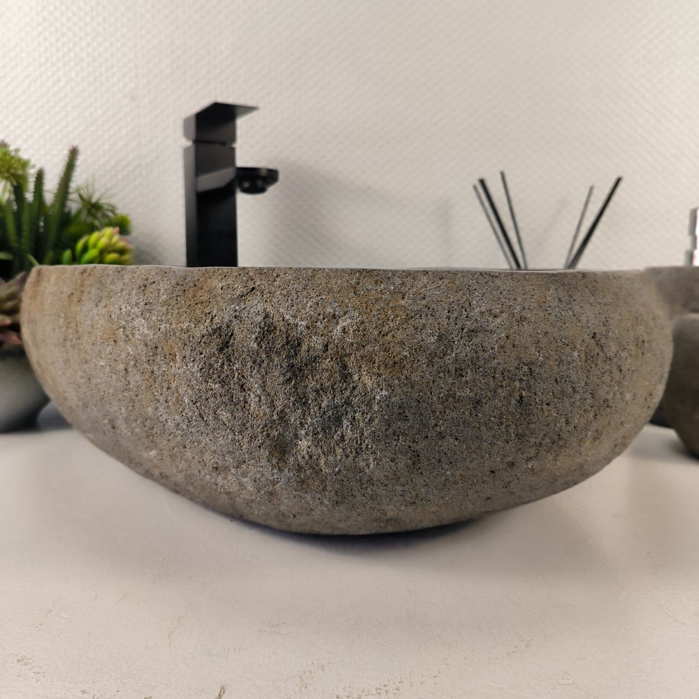 Раковина из речного камня RS-65466 45*41*15 0861