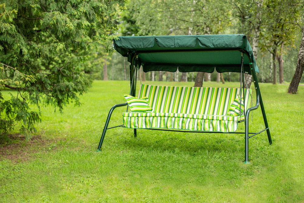 Качели садовые OLSA 3-х местные Стандарт Nova(каркас зеленый, м/э зеленый рис.полоска)1 уп.