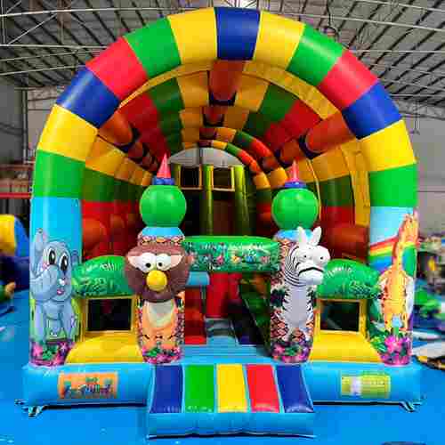 Коммерческий надувной батут «Страна Сафария» с крышей, 10x5x5 м.
