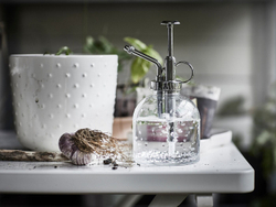 IKEA SESAMFRÖN  (ИКЕА СЕСАМФРÖН)  -  Бутылка с распылителем, прозрачное стекло, 25 мл