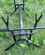 Под для рыбалки ,род-под для удилищ, держатель для удочек, подставка для 4 удилищ. Место под "Ушки" на резьбе