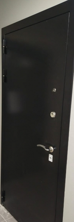 Дверь входная Лабиринт CLASSIC шагрень черная 03 - Белый софт металлическая