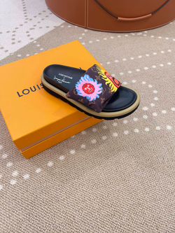 Louis Vuitton Pool Pillow Flat Comfort Mule