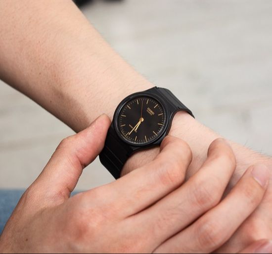 Наручные часы Casio MQ-24-1ELDF