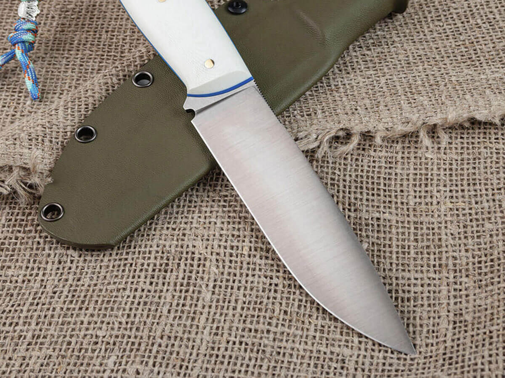 Нож для бушкрафта "Охотник", сталь VG-10/Elmax, рукоять G10 (белая)