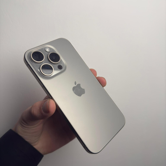 Apple iPhone 15 Pro 128GB 90% АКБ без ремонта без вскрытия (Полный комплект)