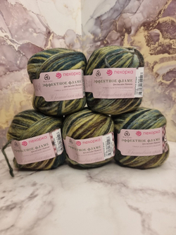 Эффектное фламе, пряжа Пехорка 38% шерсть, 38% ПАН, 24% Полиамид 5х50г/125м 1207м