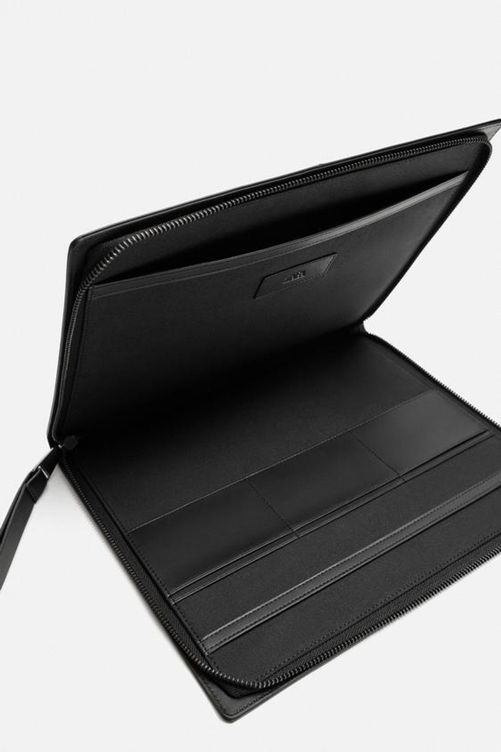 ZARA КОЖАНЫЙ КЛАТЧ, ЧЕРНЫЙ